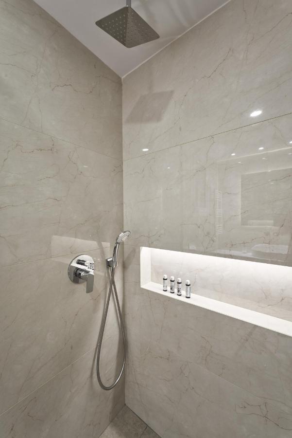Urban Heights 3Bd Apt, Next To Hilton Atena Exterior foto